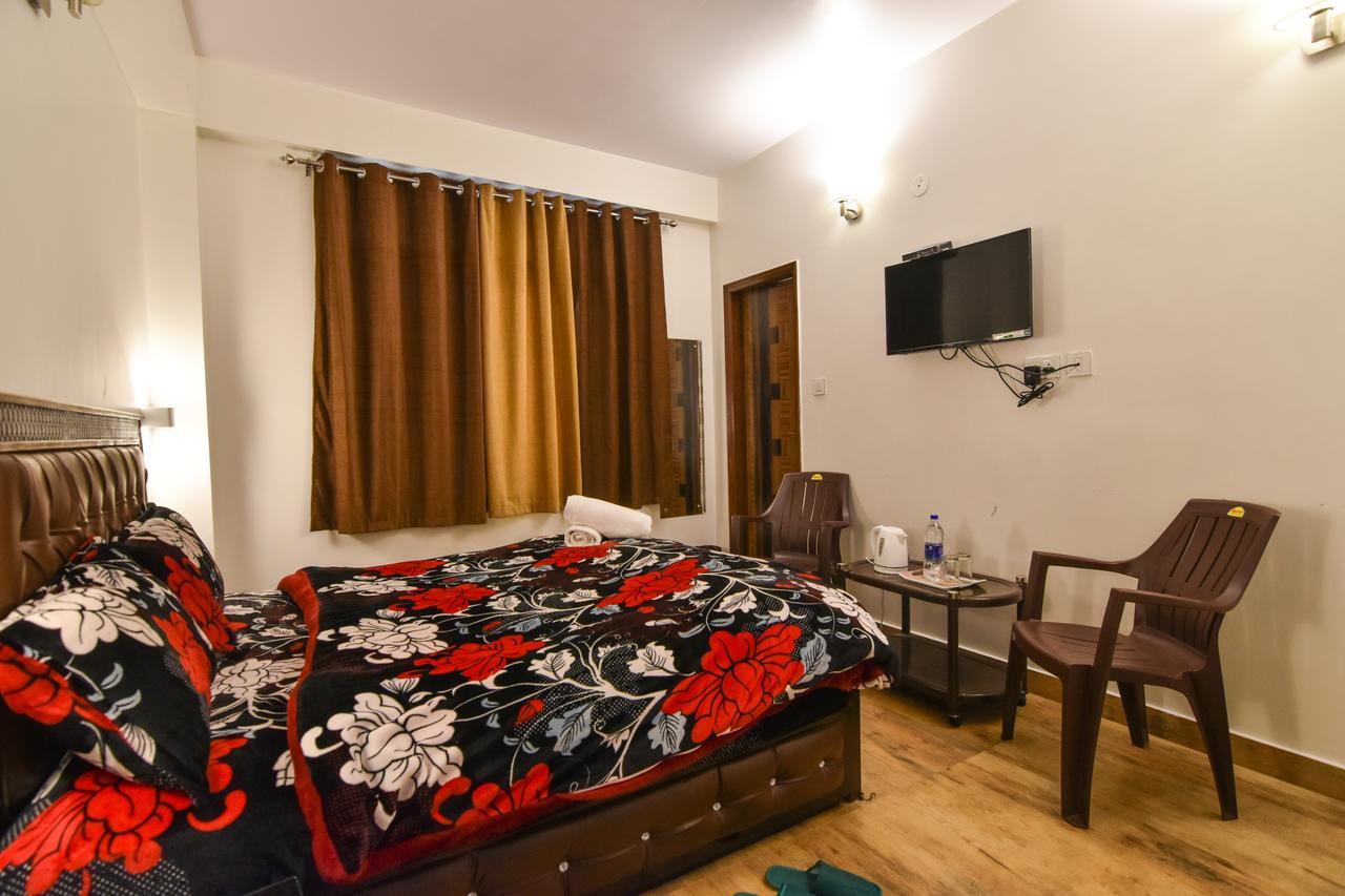 Dhanlaxmi Apartments Shimla Exterior photo